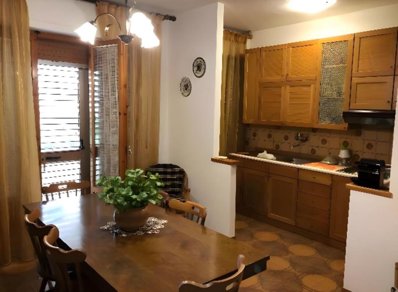 Guest House Benvenuti - Casa Vacanze Toscana تشيزينا المظهر الخارجي الصورة
